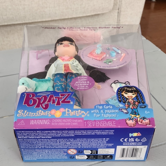 MGA Bratz Slumber Party Jade 2024 Asian Sleep Over Doll Beautiful - Picture 6 of 9